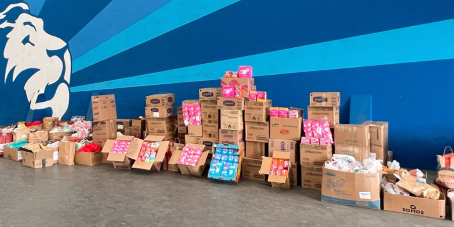 Alunos do anglo sorocaba arrecadam R$50 mil em produtos de higiene para a CUFA
