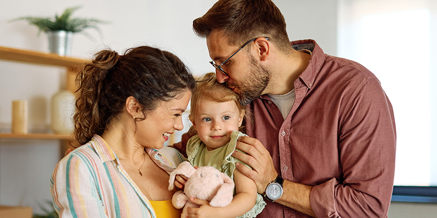 pai, mãe e filho 