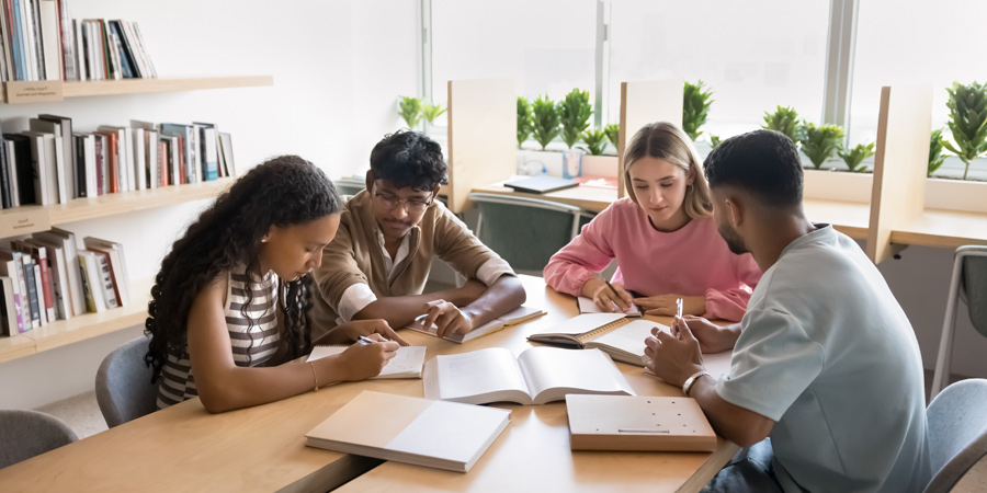 Estudo em grupo: como a escola pode ensinar essa prática